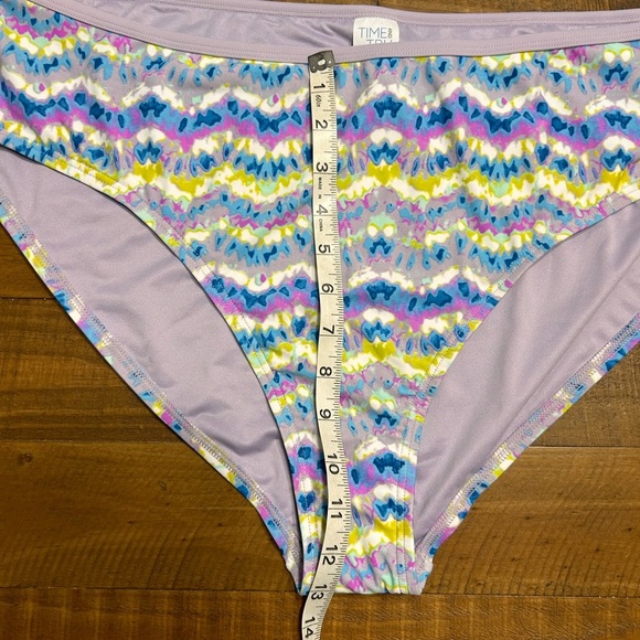 Time and Tru Wave Print Bikini Bottom - Picture 4 of 10